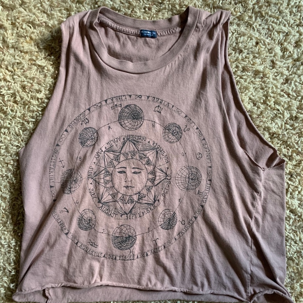 🌟 brandy melville crop zodiac top 🌟